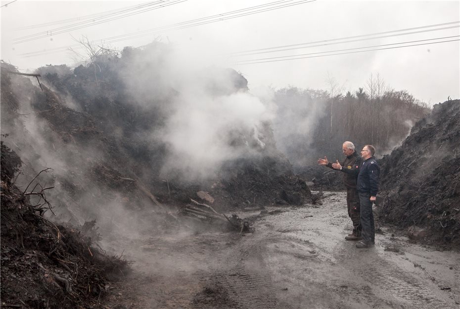 Das Feuer auf der Kompostieranlage
Gimmersdorf ist endlich gelöscht