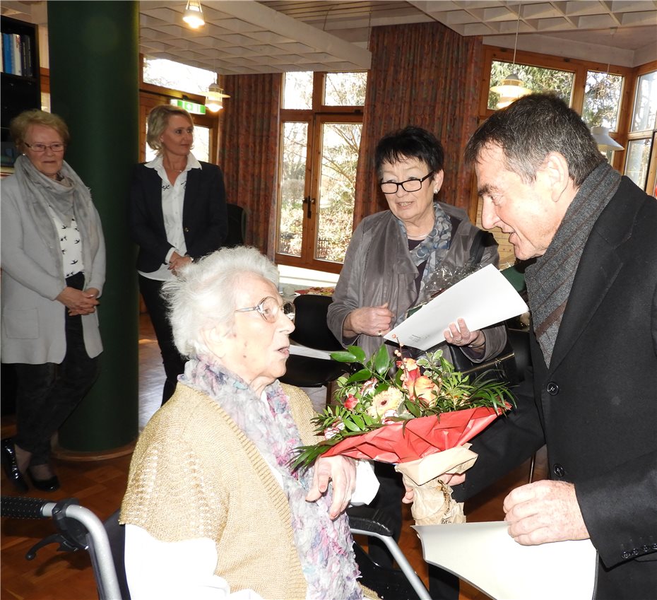 Anna Küpper aus Sinzig wurde
sage und schreibe 108 Jahre alt