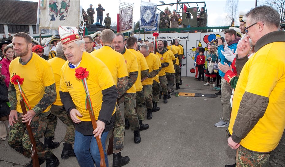 Rheinbacher Karnevalisten übernahmen trotz Stippföttche kampflos die Kaserne