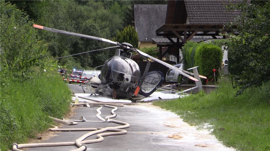 Hubschrauber stürzte in Weinberg