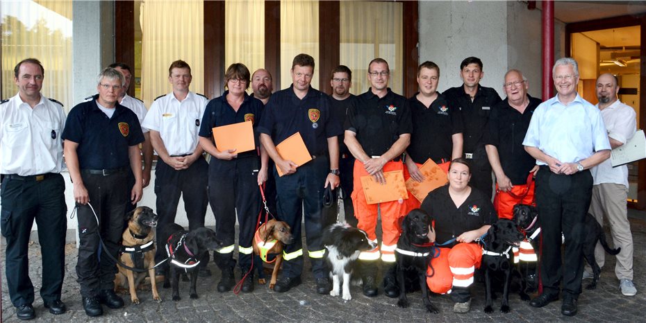 Fachberater „Rettungshunde“ für den Katastrophenschutz bestellt
