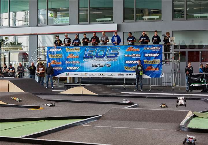 250 Modell-Piloten aus 20 Nationen starten Anspannung bei den Modellpiloten: Das Finale zur Euro Offroad Series (EOS) startet am Nürburgring.Nürburgring/Baldauf