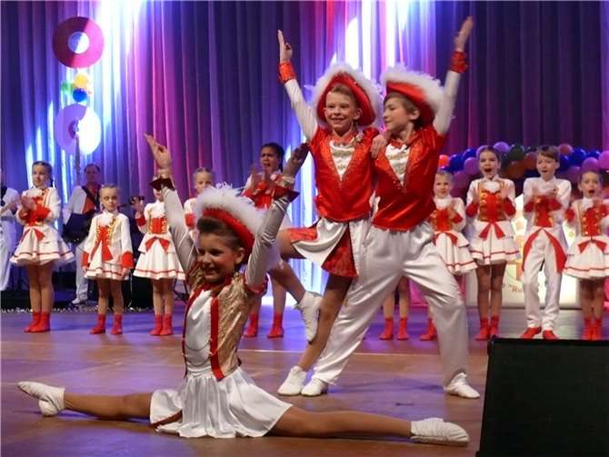 Trockensitzung 2016 - die größte Party im Koblenzer Karneval Auch der Nachwuchs wusste zu begeistern.