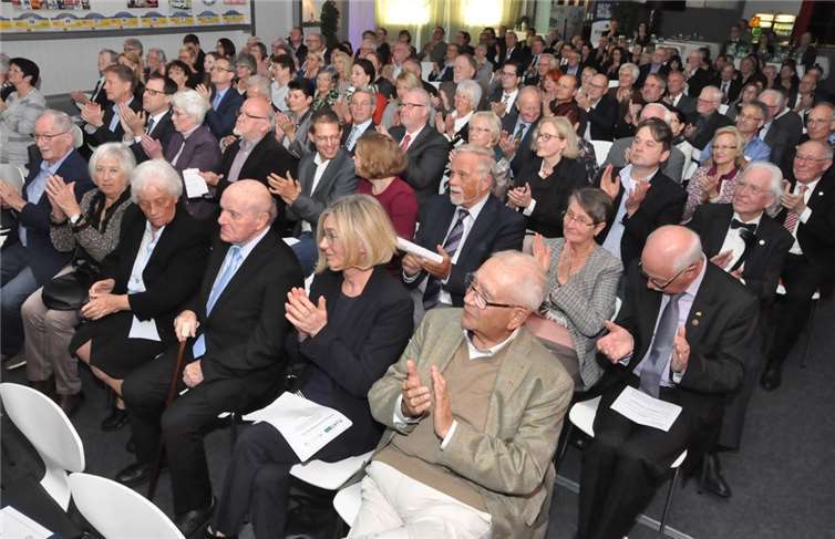 Die Ehrenamtler füllen die heimische Kultur mit Leben Das Auditorium war begeistert.
