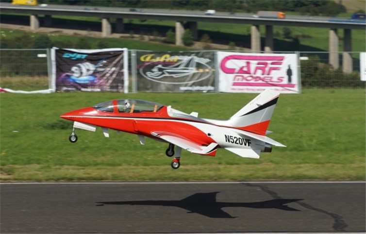 JetPower2017 –Messe und Flugshow der Superlative Es gab viele verschiedene Modelle zu besichtigen.