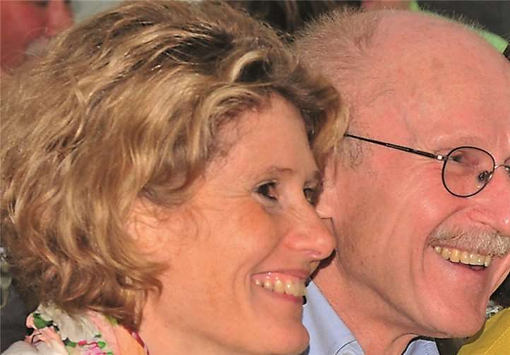 Eveline Lemke feierte 50. Geburtstag Fröhliche Geburtstagsfeier: Eveline Lemke feierte mit ihrem Onkel Willi Lemke und Ministerpräsidentin Malu Dreyer. privat