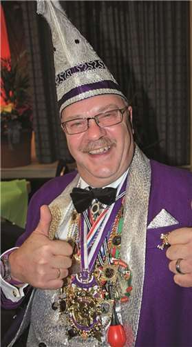 Jürgen B. Hausmann ist der neue „Goldene Schärjer“ Jürgen B. Hausmann ist der neue „Goldene Schärjer“