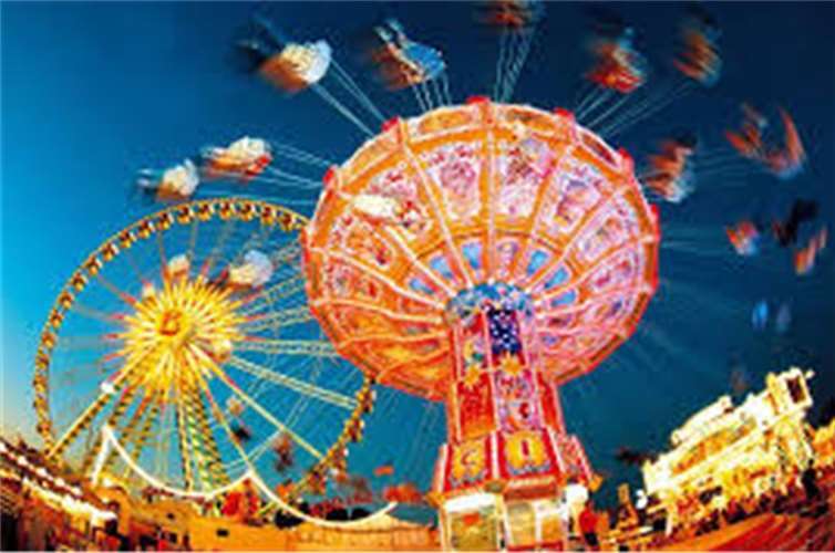 Kirmes und Musikfest  Kirmes in Rhens.  Fanfarenzug Rhens 1971 e.V.