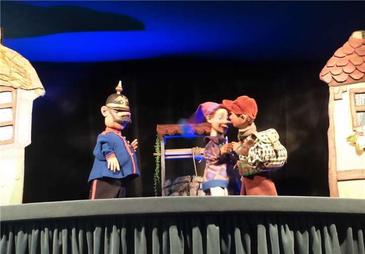 Hohenloher Figurentheater Begeistert Die Kinder