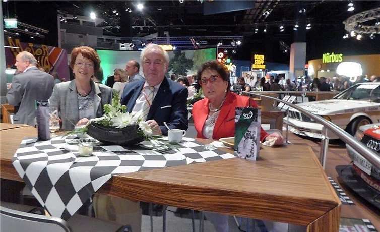 Friedhelm Demandt hat den Nürburgring mitgeprägt Marianne Genn und Friedhelm Demandt trafen sich nachüber 30 Jahren beim Nürburgring-Jubiläum.