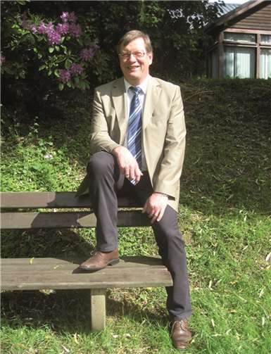 Martin Lerbs löst KarlWilli Engels in Waldbreitbach ab