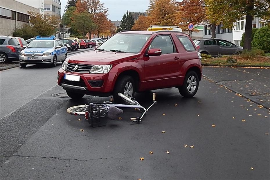 80-jährige Radfahrerin bei Unfall schwer verletzt