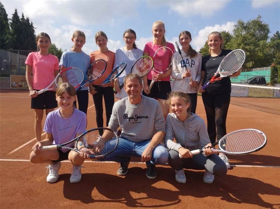 Aufstieg für
Rheinbacher Tennismädchen