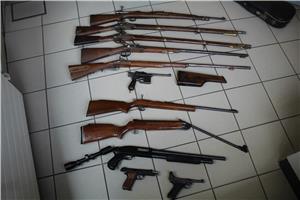Jugendliche entwendeten aus einem leerstehenden Einfamilienhaus 5 scharfe Schusswaffen