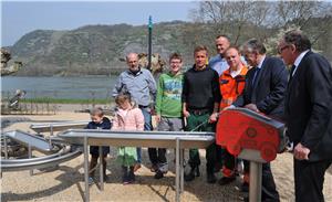 Neuer Spielplatz
am Rhein ist eröffnet