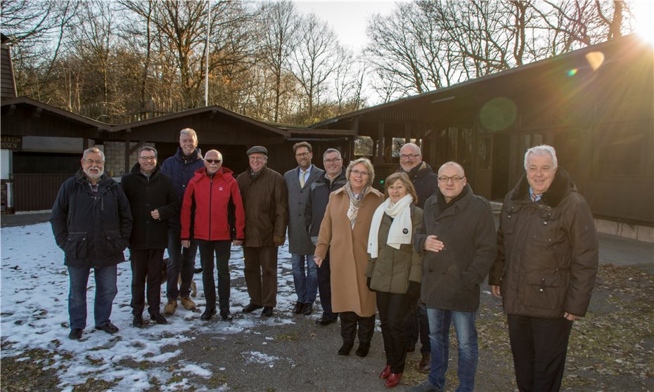 Kreistagsfraktion besichtigte renovierte
Eifelvereinshütte in Niederzissen