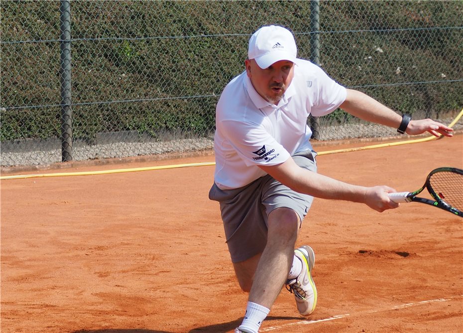Beide Mayener Tennisvereine starten gemeinsam in die neue Saison