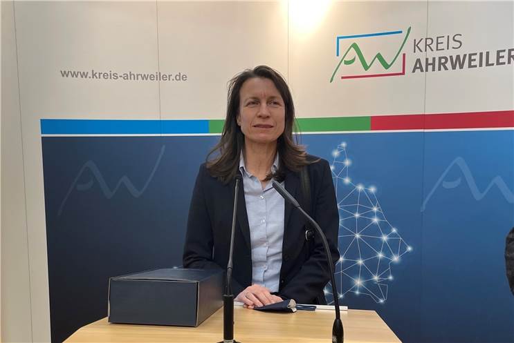Neue Landrätin im Kreis AW: Amtseinführung von Cornelia Weigand findet nächste Woche statt 