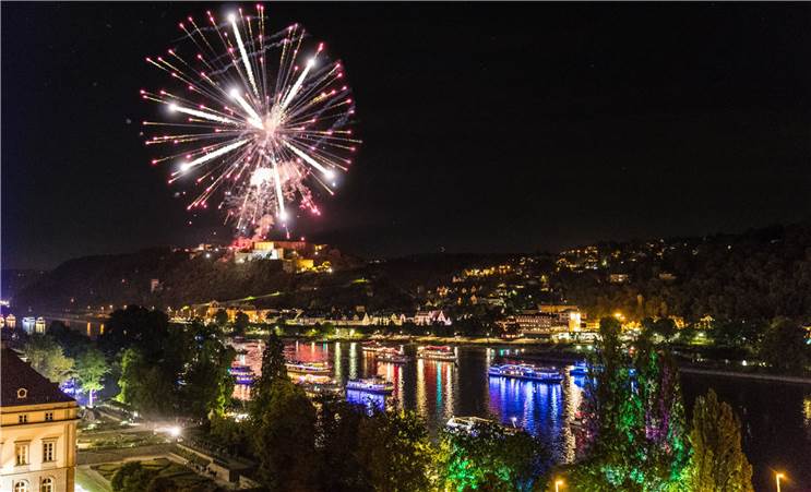 Koblenz: Rhein in Flammen 2022 an Land und auf Schiffen gefeiert