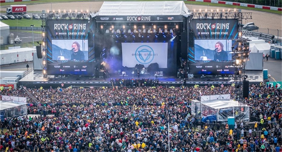 Rockfestival mit leichtem Regen gestartet