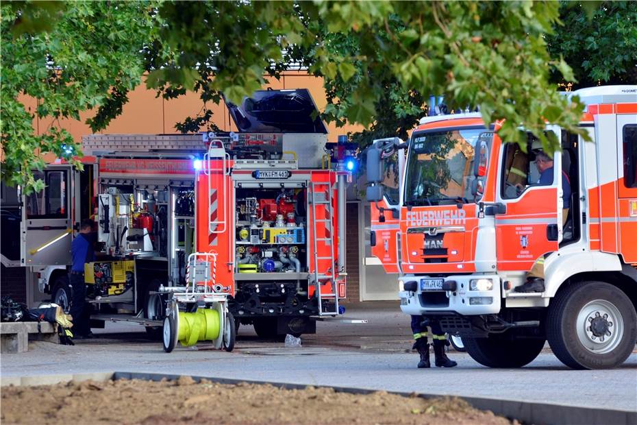 Mülheim-Kärlich:
Brand im Schulzentrum