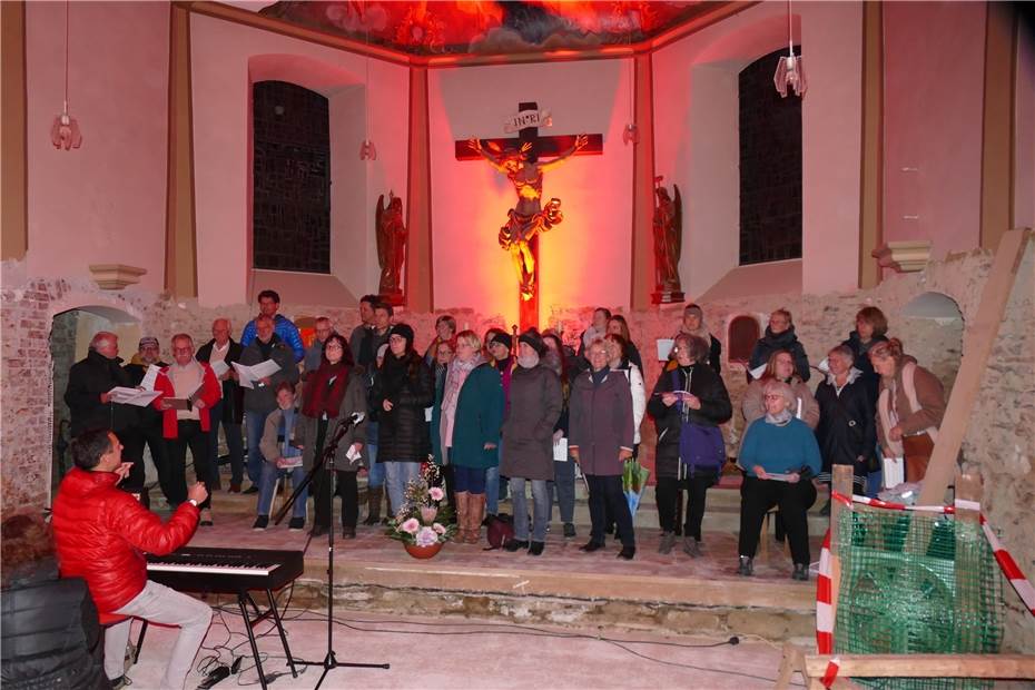 Trotz Flutschaden: Gospelchor sang in Walporzheimer Kapelle