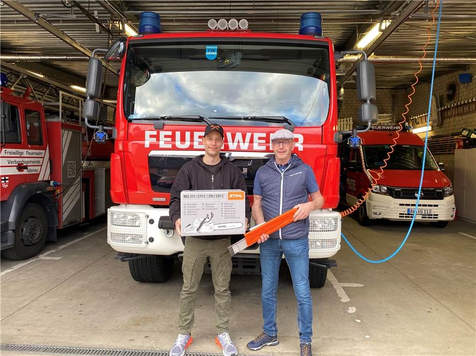Flutspende: Neue Motorkettensäge
für die Feuerwehren der VG Adenau
