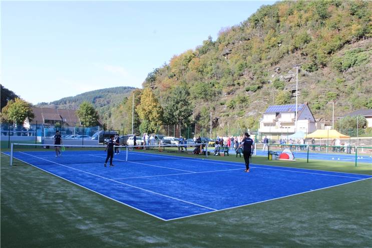 Erster Tennisplatz an der Ahr wiedereröffnet