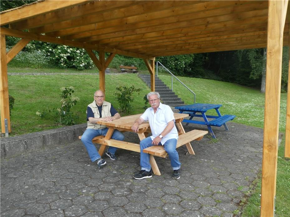 Neue Sitzgruppen
für den Waldsee