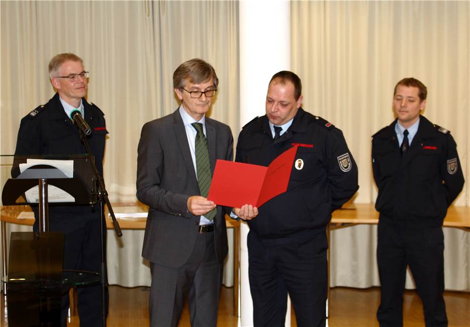 Erste Öffentlich-Private-Kooperation
bei der Freiwilligen Feuerwehr