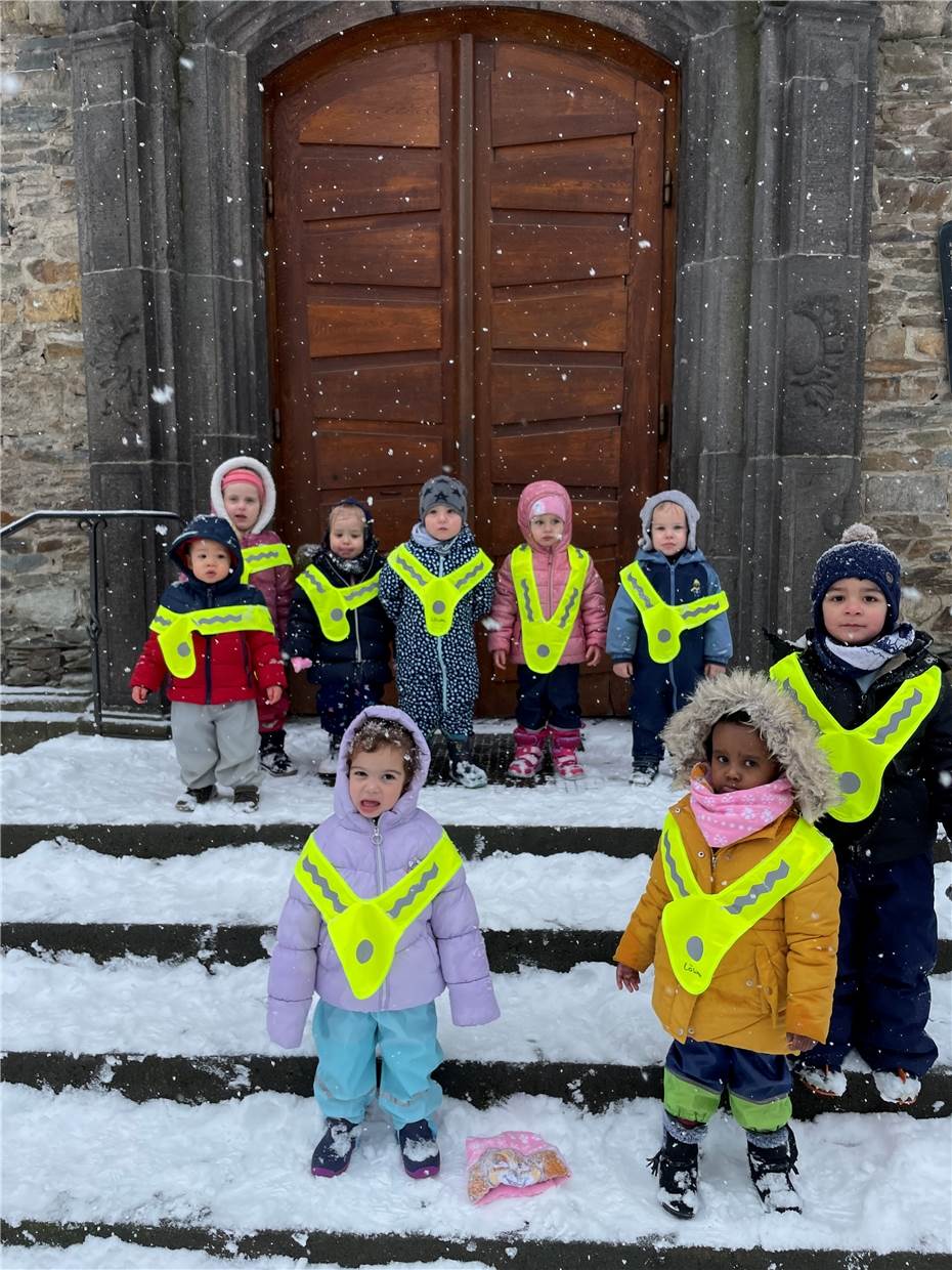 Warnwesten für Kita-Kinder aus St. Albert - Andernach