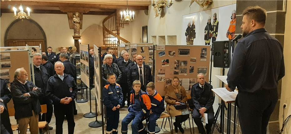 Lahnsteiner Feuerwehrausstellung
zeigte 150 Jahre Einsatz „retten, schützen, löschen, bergen“