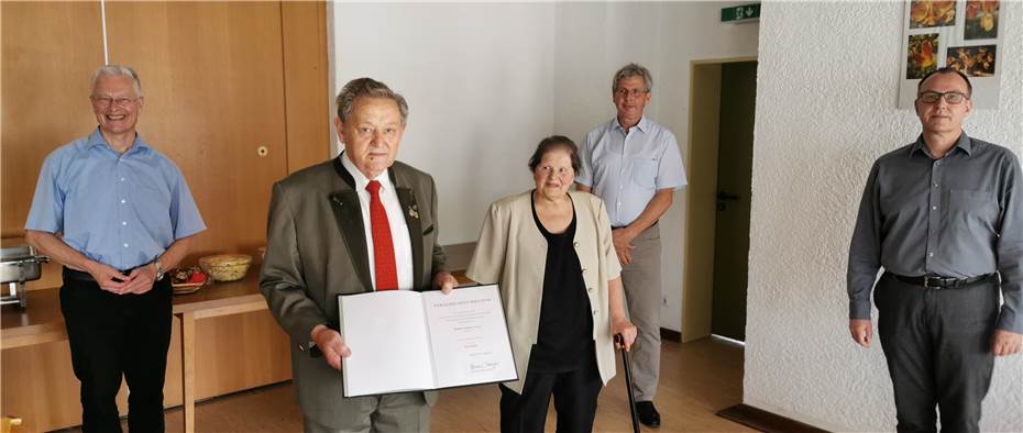 Ehrennadel des Landes Rheinland-Pfalz an Erwin Voll verliehen