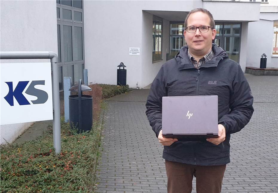 Holger Wolf ruft zum Spenden ungenutzter Laptops und Tablets auf