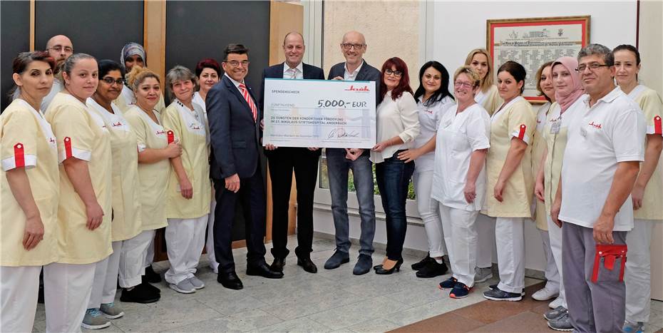 Klüh Clinic Service
GmbH spendet 5.000 Euro