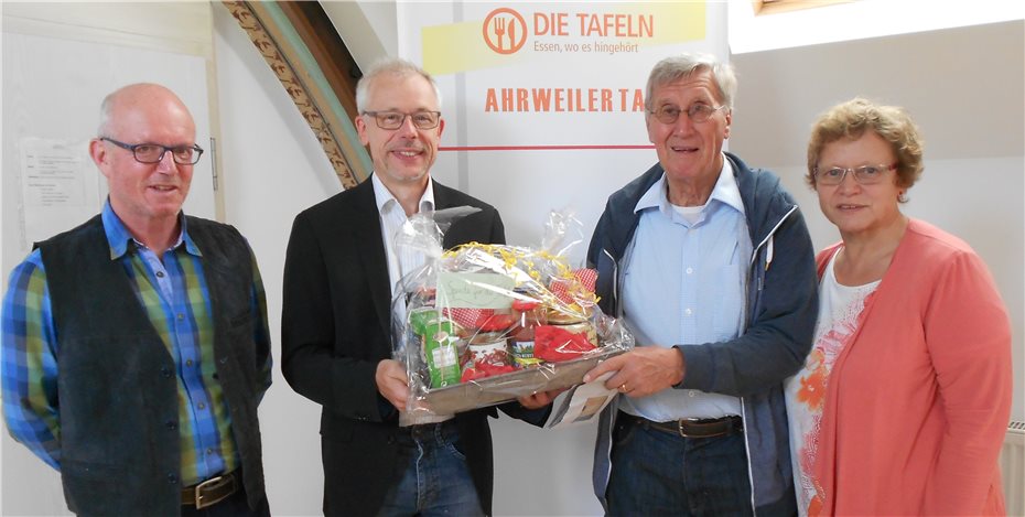 Rainer Müller überreichte Spende