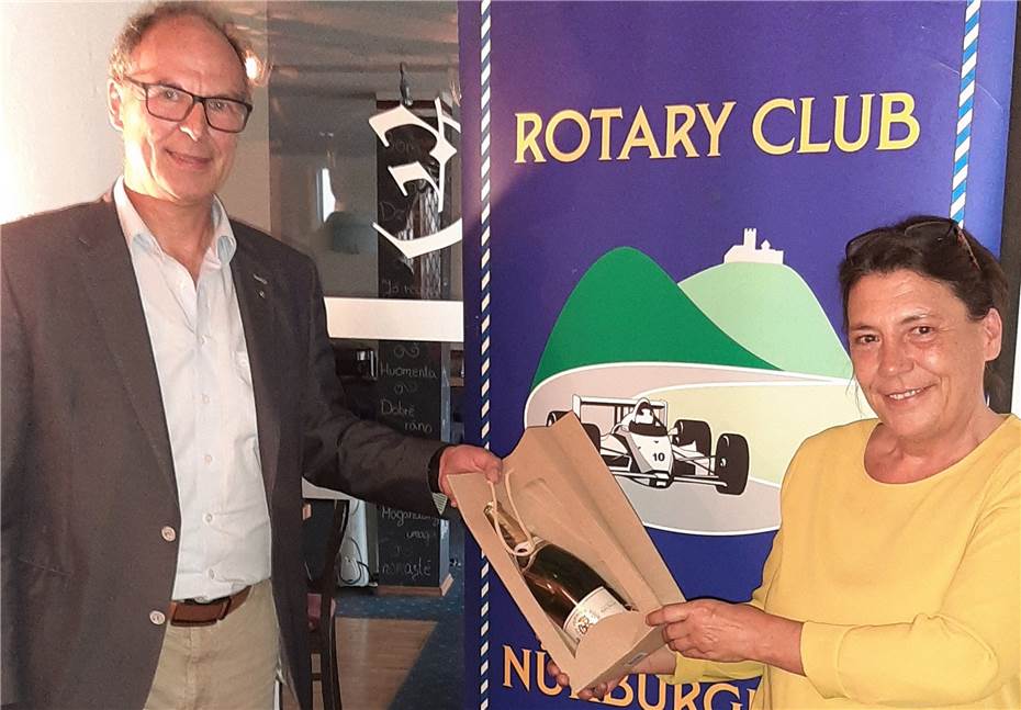 Kinderschutzbund besucht Rotary Club Adenau-Nürburgring