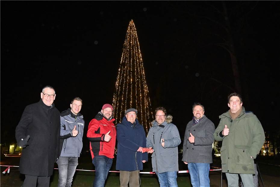 Der höchste lebende
Weihnachtsbaum des Rheinlandes