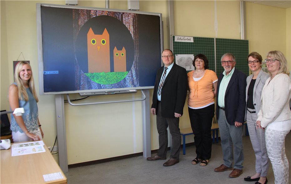 Zwei Smartboards
für die Grundschule Adenau