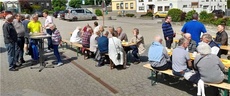 . Auf ein gelungenes Frühlingsfest mit Peter Wilkes - der sich um das Amt des Bürgermeisters der Verbandsgemeinde Pellenz bewirbt - kann der CDU Ortsverband Saffig zurückblicken. Foto: privat