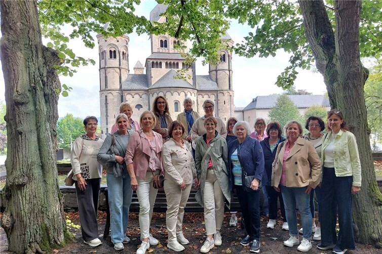  Bei bestem Spätsommerwetter unternahmen die Unternehmerfrauen im Kreis Ahrweiler ihren diesjährigen Sommerausflug zur Benediktinerabtei Maria Laach.Foto: privat