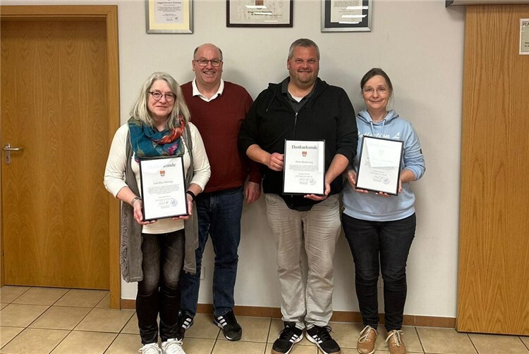  Den Geehrten wurde für ihre langjährige Mitarbeit gedankt.