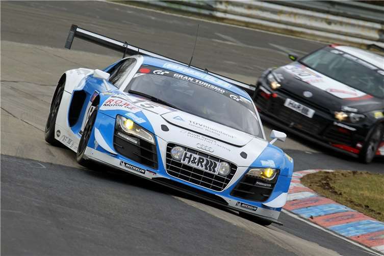  Die Stuck-Brüder und Luca Ludwig (Audi R8 LMS ultra) zählen zu den Favoriten. Foto: Jan Brucke/VLN