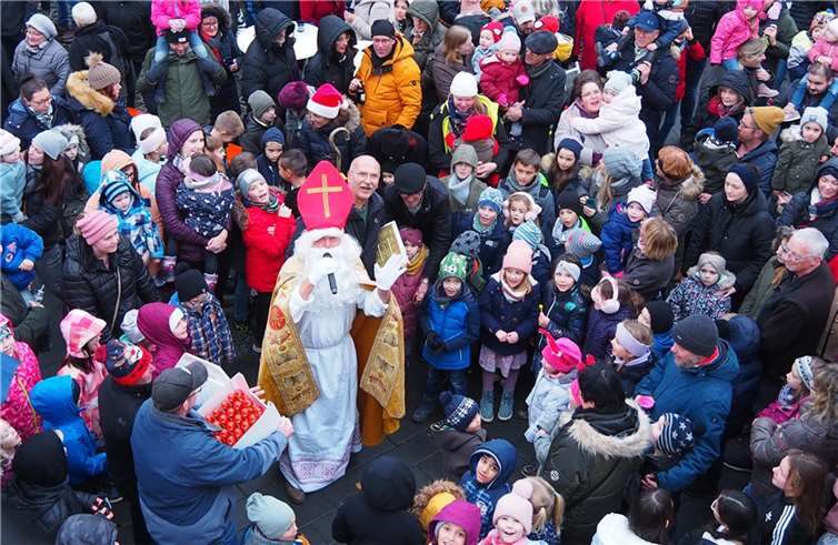 Fotogalerie: Weihnachtsmarkt in Ettringen Foto: BS