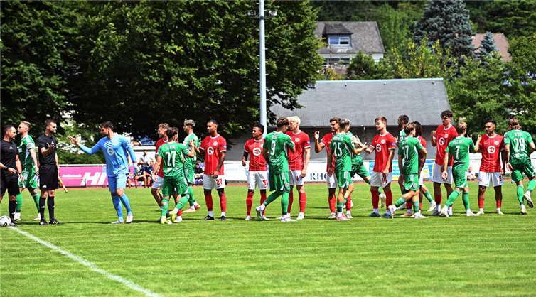 Vorbereitungsspiel ohne Zuschauer: MSV Duisburg und Kickers Offenbach treffen sich in Mayen Foto: Peter Seydel/Jan Huebner