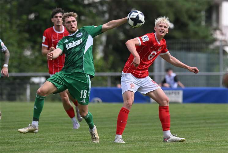 Vorbereitungsspiel ohne Zuschauer: MSV Duisburg und Kickers Offenbach treffen sich in Mayen Foto: Peter Seydel/Jan Huebner