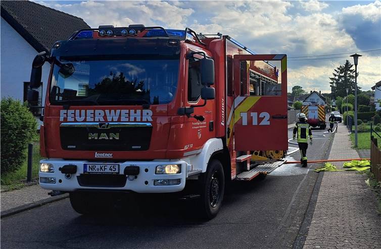 Fotos: Feuerwehr VG Rengsdorf-Waldbreitbach