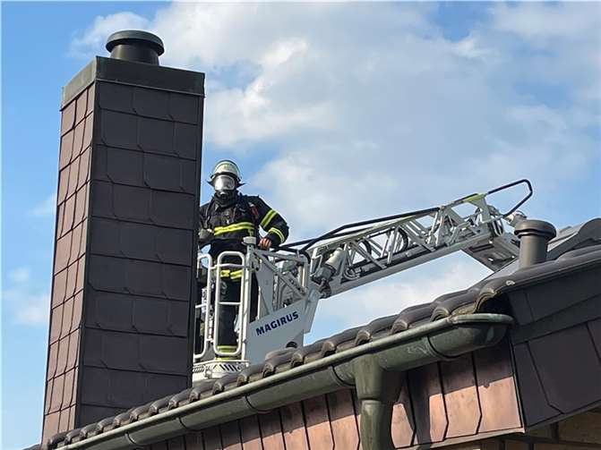Königswinter: Wäschetrockner gerät in Brand Fotos: Freiwillige Feuerwehr Königswinter