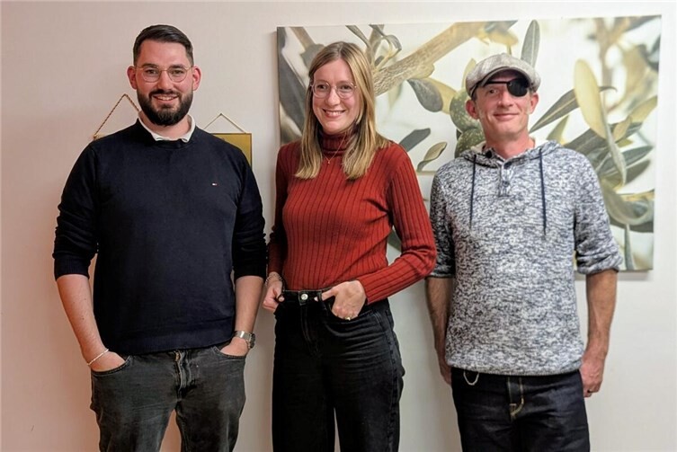 Bündgen gratuliert Ann-Kathrin Münzel und Heiko Schöw   Kreisvorsitzender Christopher Bündgen mit Ann-Kathrin Münzel und Heiko Schöw. Foto: Grüne Koblenz