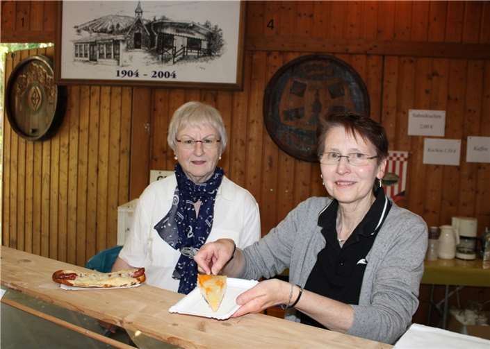 : Ob selbst gebackener Kuchen, Würstchen oder Schwenksteaks – kulinarisch gab es einiges auf den Teller.